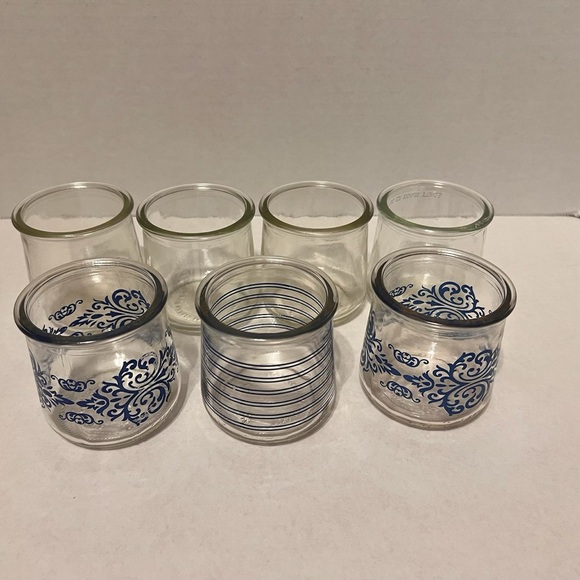 🌀 8 glass yogurt jars empty 3 Oui blue EUC DIY 5 clear lot craft bundle - Picture 4 of 16